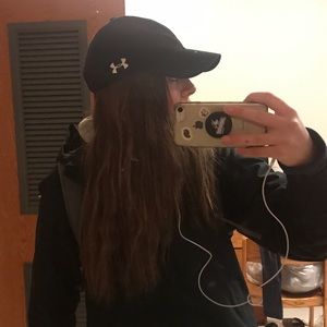 Black under Armour hat